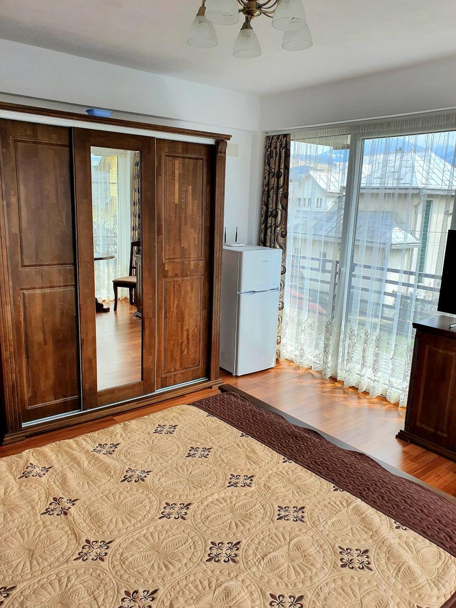 Casa Ionut Hotel Borsa  Kültér fotó